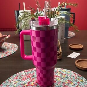 Pink Checkered Tumbler with Straw